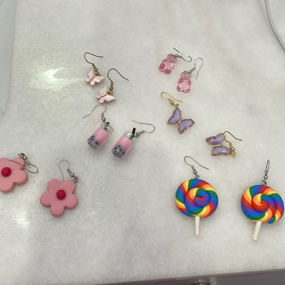 5 pack of earrings